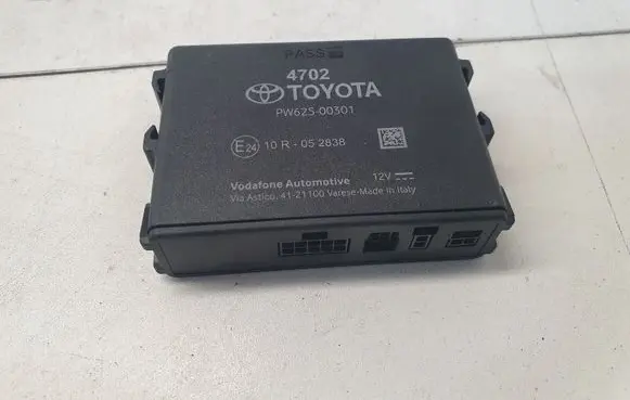 Toyota Auris E180 Parking PDC control unit/module PW62500301 4702
