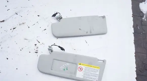 Volkswagen Jetta VI Sun visor