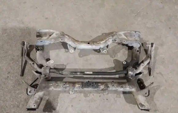 Mercedes-Benz CLS C218 X218 Front subframe A21832300