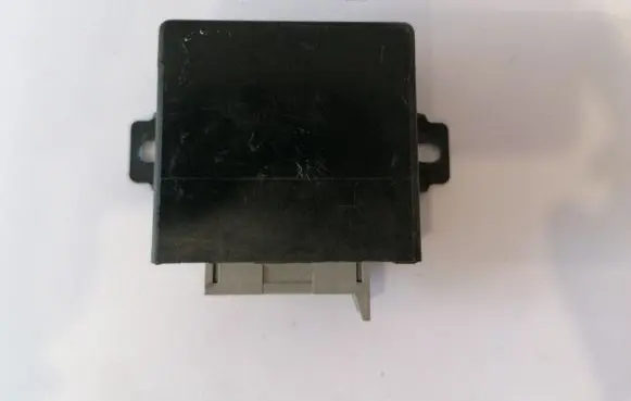 Audi A6 S6 C4 4A Wing mirror control module 5DS00561701
