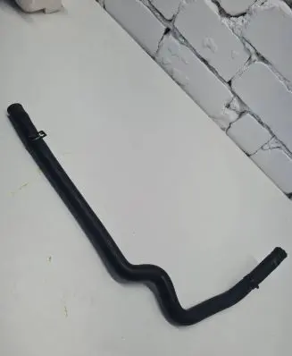 Mercedes-Benz S W220 Engine coolant pipe/hose A2208320794