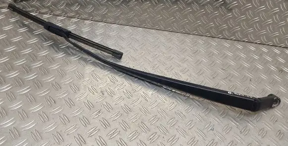 Toyota Auris 150 Windshield/front glass wiper blade 