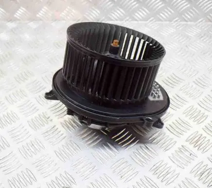 BMW 2 F22 F23 Heater fan/blower 9276112 T967354