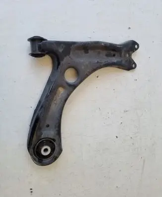 Skoda Citigo Front lower control arm/wishbone 1S0407152