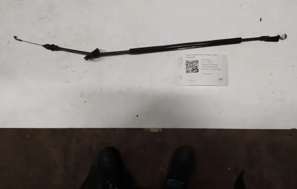 Volkswagen Jetta V Front door cable line 1K5837085