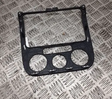 Volkswagen Golf V Dashboard trim 1K0858071 ZSB1K0858