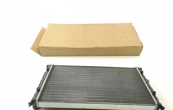 Seat Ibiza I (021A) Coolant radiator 730948