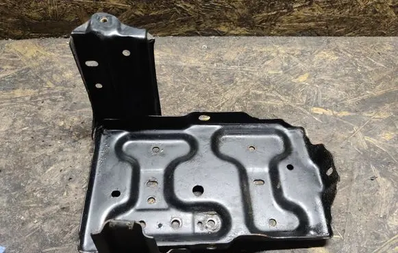 Suzuki Alto Battery tray 