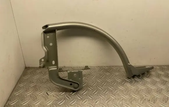 Ford Focus Tailgate/trunk/boot hinge CM51F42700AG