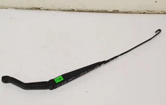 Honda Civic Front wiper blade arm