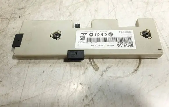 BMW 3 E90 E91 Aerial antenna amplifier 21367510 6928934