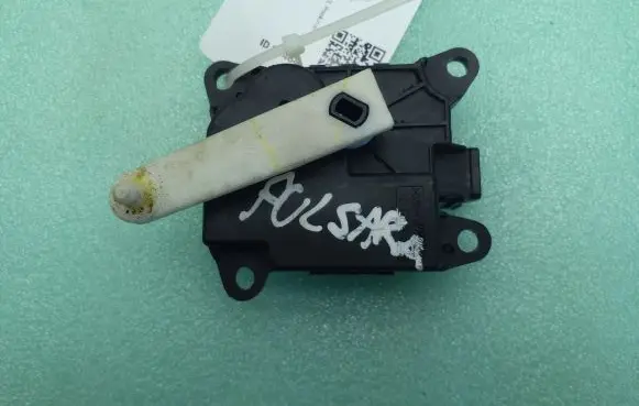 Nissan Pulsar Air flap motor/actuator 277323SB0A
