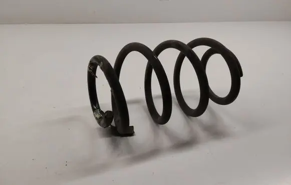 Dodge Nitro Rear coil spring 