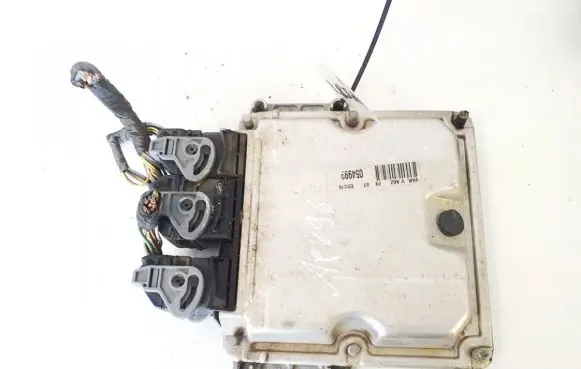Audi A4 S4 B6 8E 8H Engine control unit/module 8e0909557 0261207285