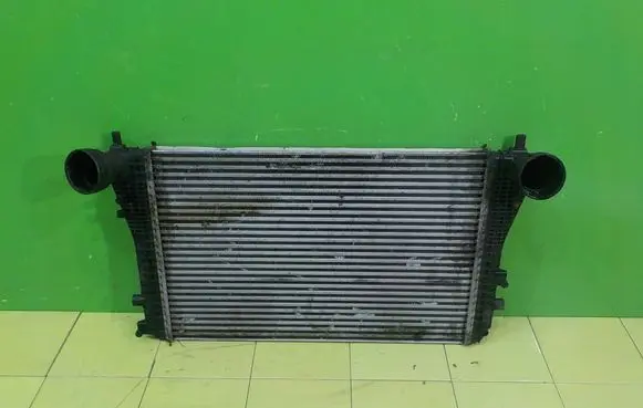 Volkswagen Tiguan Intercooler radiator 14AB69