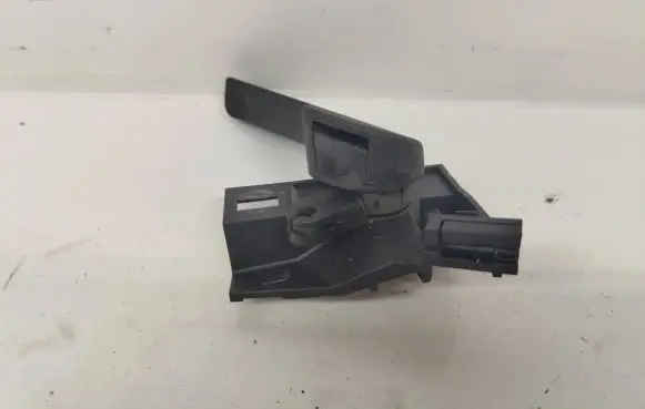 Volkswagen Golf IV Engine bonnet (hood) release handle 1J1823533C