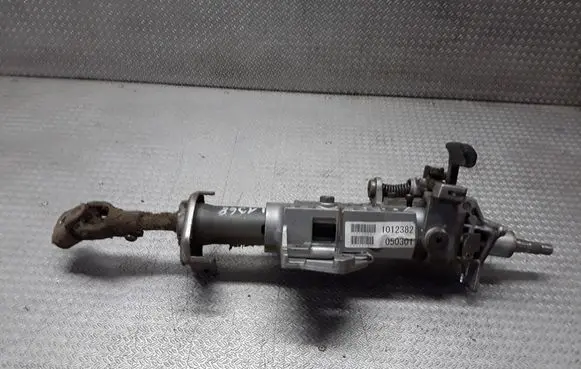 Nissan Navara D40 Steering wheel axle