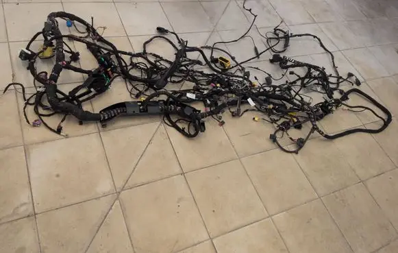 Skoda Octavia Mk4 Engine installation wiring loom 2402252247 MYC482023 5WA927902AF