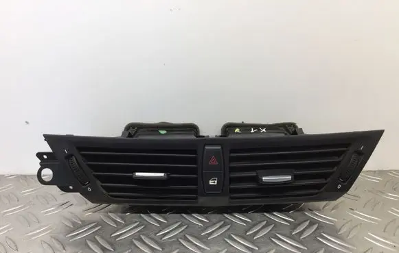 BMW X1 E84 Dash center air vent grill 2991681 64222991681