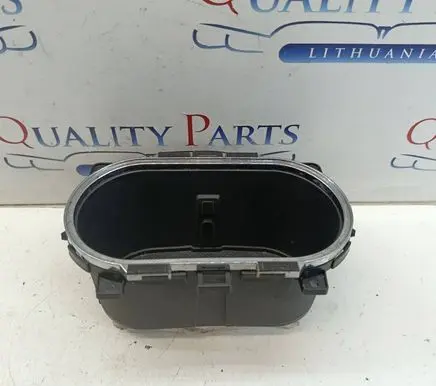 Subaru Outback (BS) Cup holder front