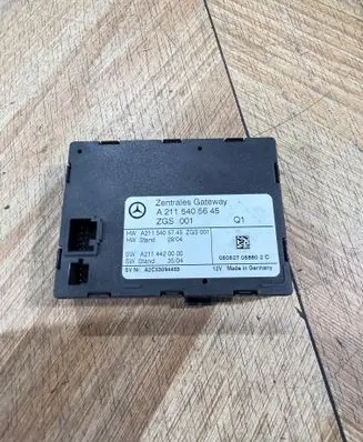 Mercedes-Benz E W211 Gateway control module A2115405645 A2115405745 A2114420000