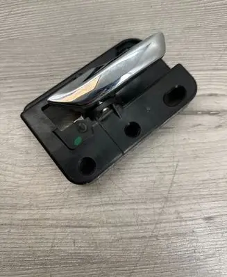 Rear door interior handle