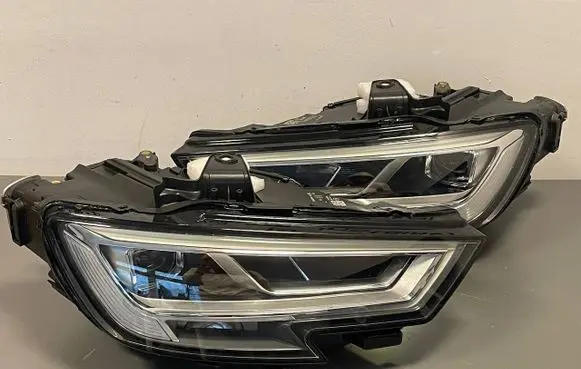 Audi A3 S3 8V Headlights/headlamps set 8V0941033C 8V0941034C