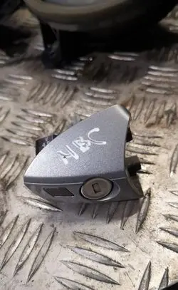 Mercedes-Benz C W204 Front door lock (next to the handle) 