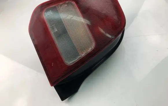 Mitsubishi Colt Tailgate rear/tail lights
