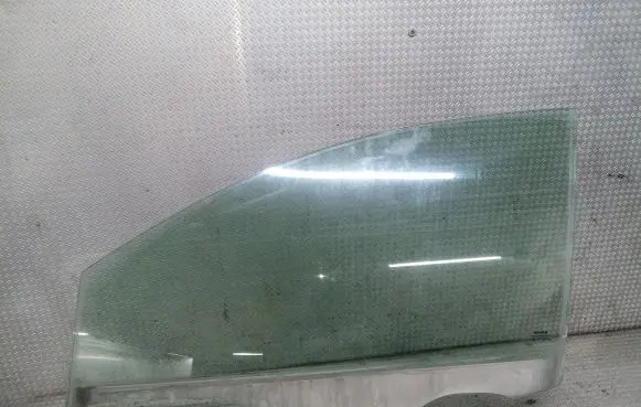 Nissan Note (E11) Front door window glass four-door