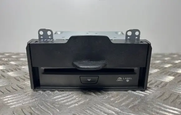 Jeep Cherokee CD/DVD changer P68225372AB