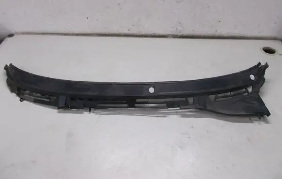Citroen Xsara Picasso Wiper trim 