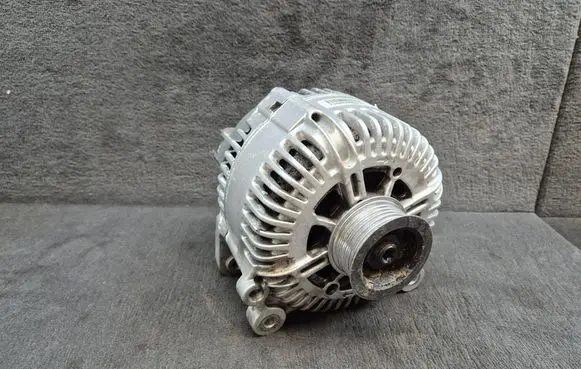 Audi A6 S6 C6 4F Generator/alternator 059903015R