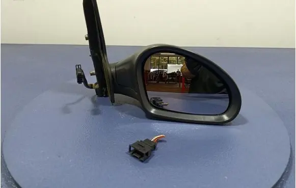 Seat Toledo III (5P) Front door electric wing mirror