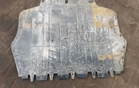 Seat Leon (1P) Engine splash shield/under tray 1K0825237AGXAUTPI 1K0825237AG