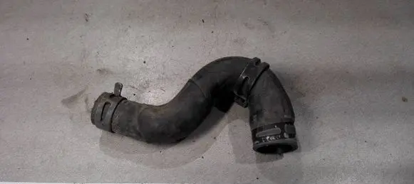 Volkswagen PASSAT B5.5 Engine coolant pipe/hose 3B0121449R
