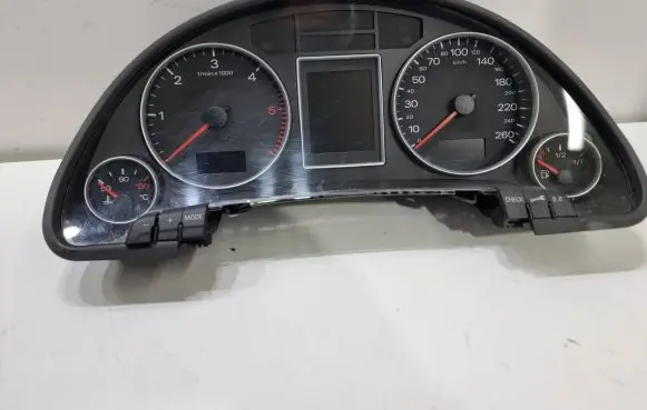 Audi A4 S4 B7 8E 8H Speedometer (instrument cluster) 8E0920932 0263664226 9282000552