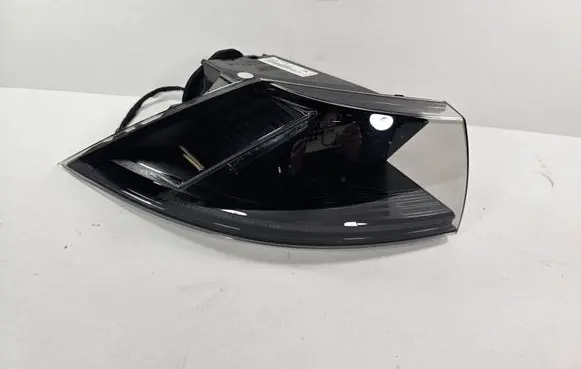 Peugeot 508 II Rear/tail lights 9813508680