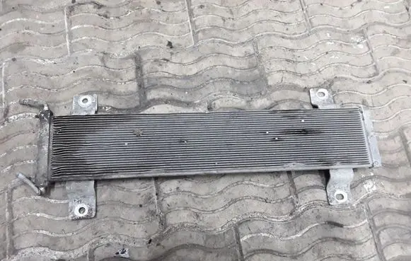 Volkswagen Transporter - Caravelle T5 Engine oil radiator NOCODE