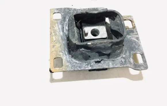 Ford Focus Engine mount bracket 98ab7m121pb 98ab-7m121-pb