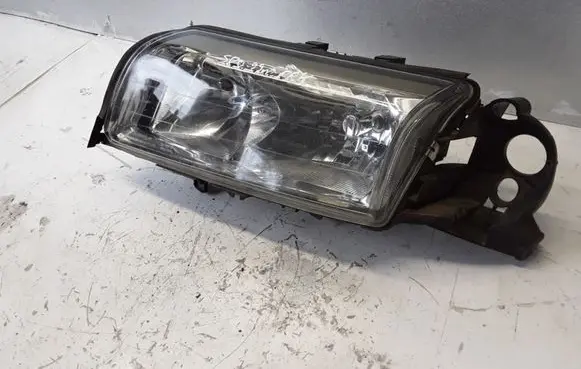 Volvo S80 Headlight/headlamp