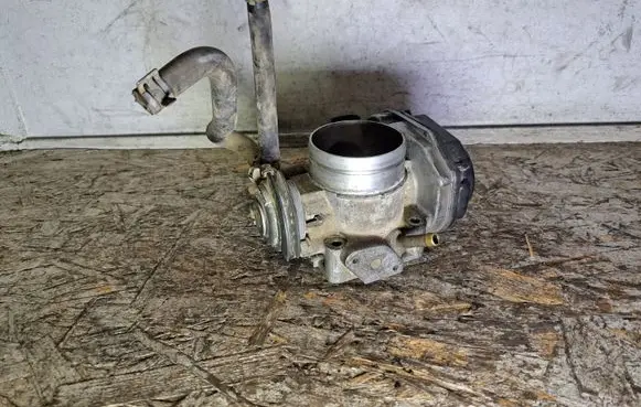 Audi A3 S3 8L Throttle valve 06A133064M