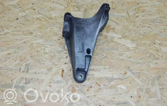 Volkswagen Multivan T5 Engine mounting bracket 7H0199370A