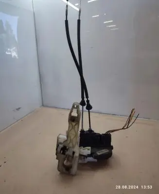 Hyundai Sonata Front door lock 813203K011