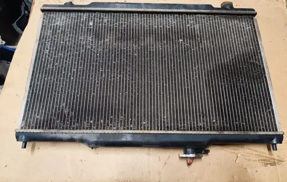 Honda CR-V Coolant radiator