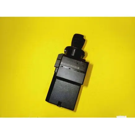 Mercedes-Benz Vito Viano W639 Ignition lock 6395450108