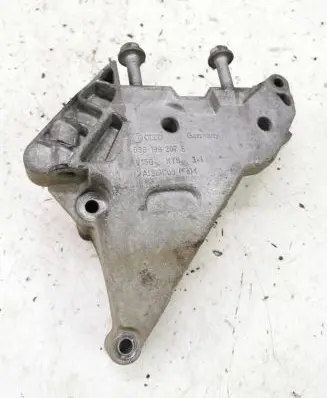 Volkswagen PASSAT B6 Engine mounting bracket 03G199207E V150