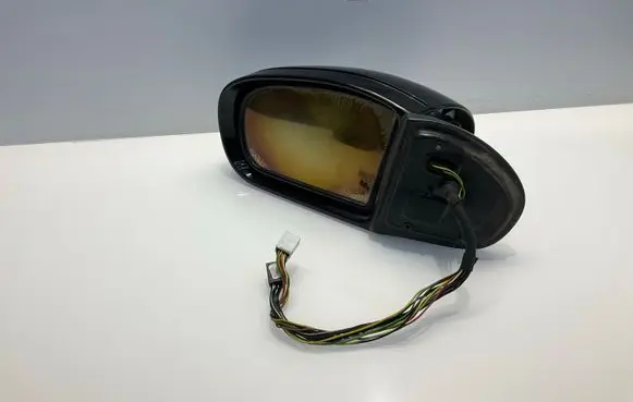 Mercedes-Benz E W211 Front door electric wing mirror