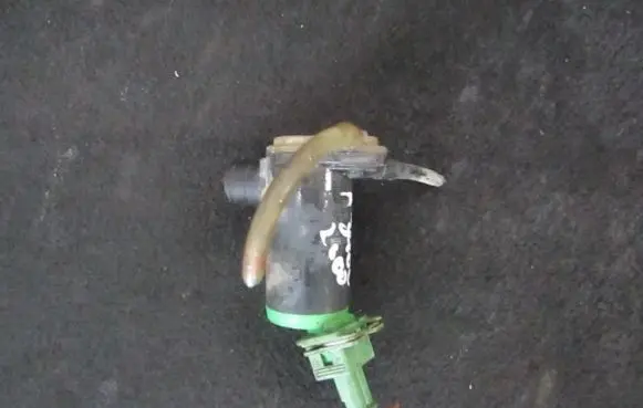 Peugeot 206 Windscreen/windshield washer pump