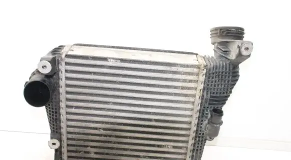 Porsche Macan (95B) Intercooler radiator 95B145804A